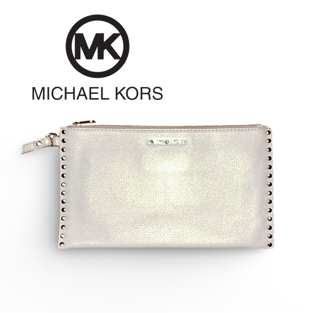 Michael Kors Wristlet